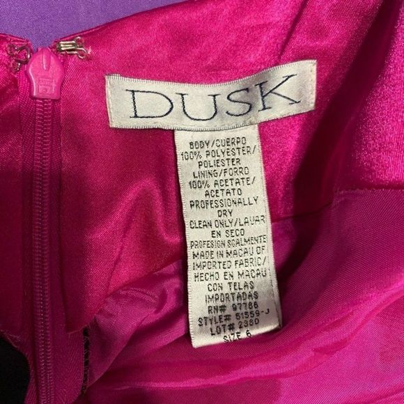 Like new beautiful pink/black formal dress - Picture 5 of 7